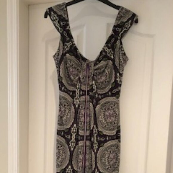 Maggy London cap sleeve Dress Purple Size 8 - Picture 1 of 4